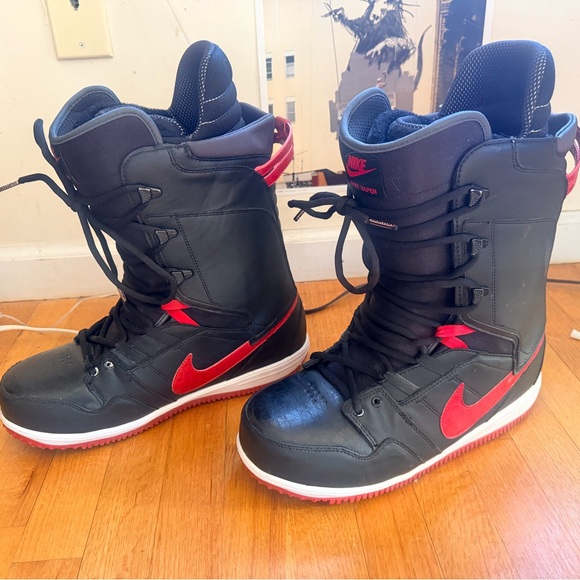 Nike Vapen Black and Red Snowboard Boots size 13 - Picture 3 of 8